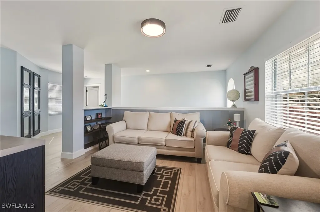6185 Reserve Circle Naples FL 34119