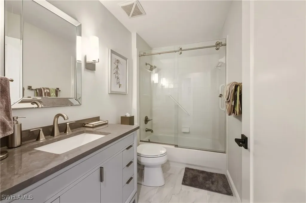 6185 Reserve Circle Naples FL 34119