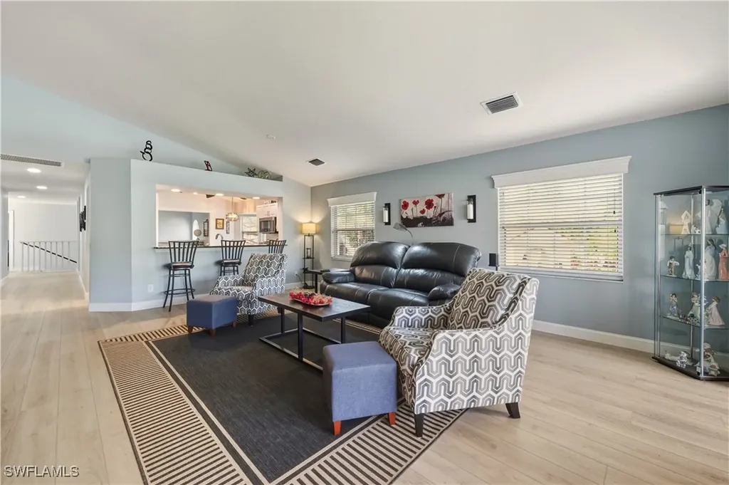6185 Reserve Circle Naples FL 34119