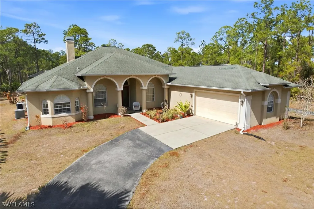 1485 Desoto Boulevard N Naples FL 34120