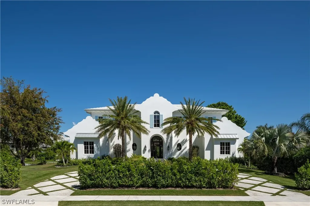 3770 Crayton Road Naples FL 34103
