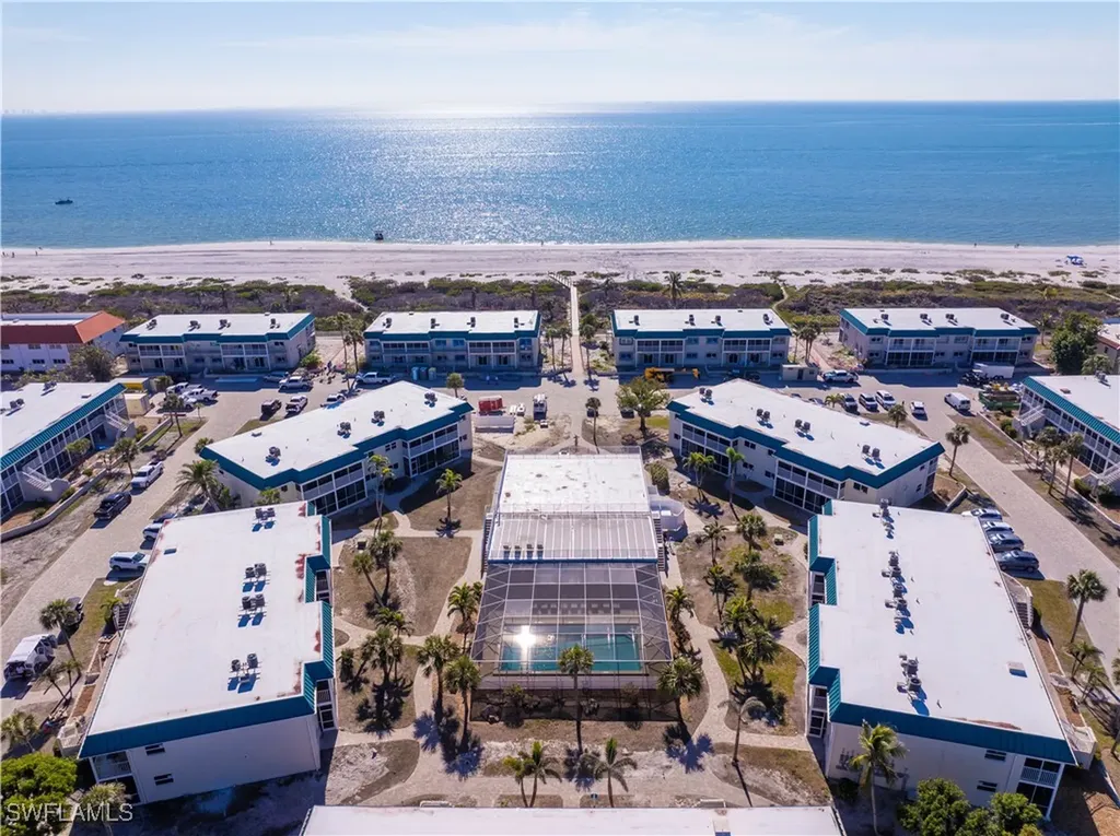 Sanibel FL, 827 E Gulf Drive, Unit K2