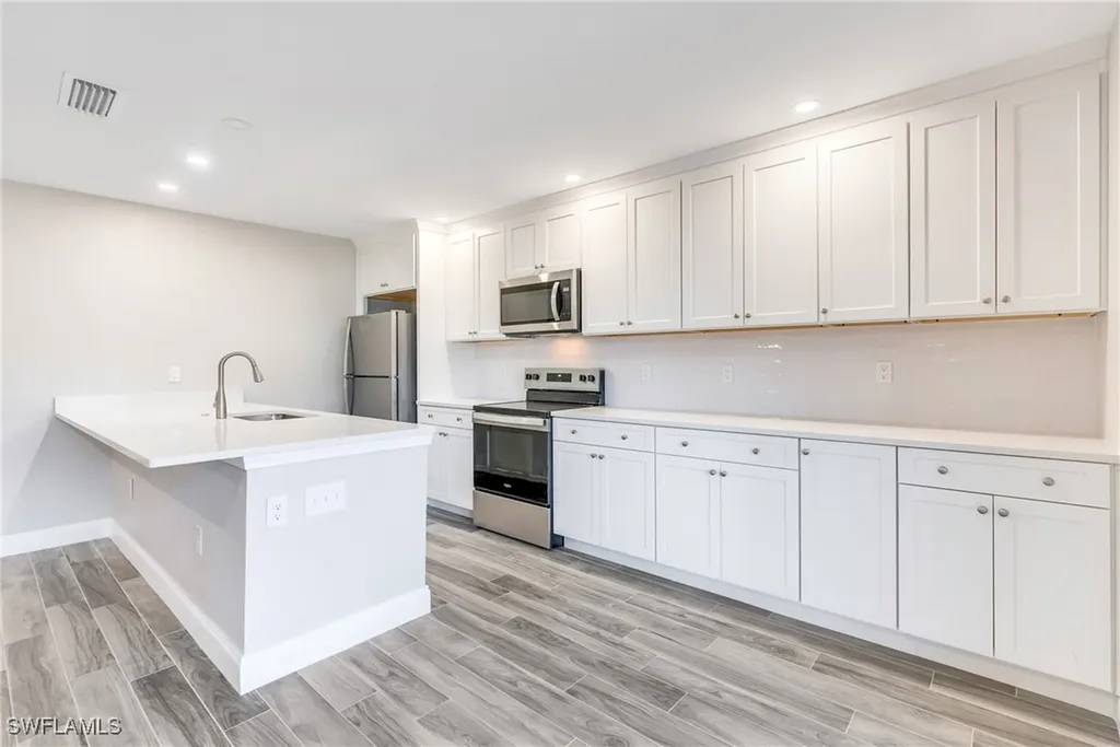 827 E Gulf Drive Sanibel FL 33957