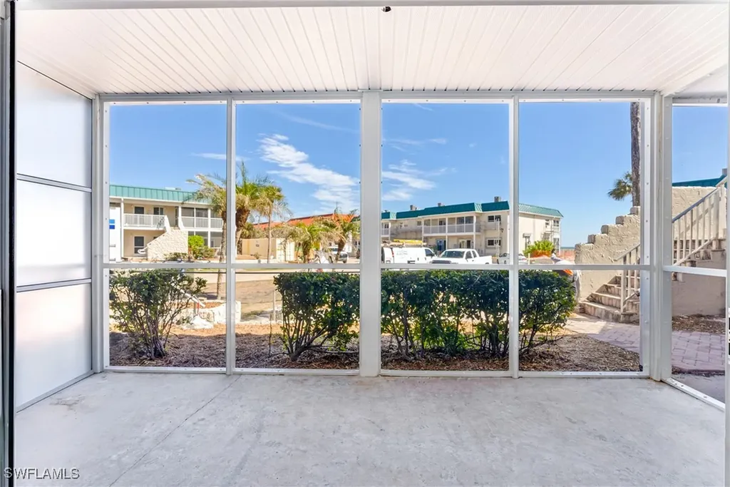 827 E Gulf Drive Sanibel FL 33957