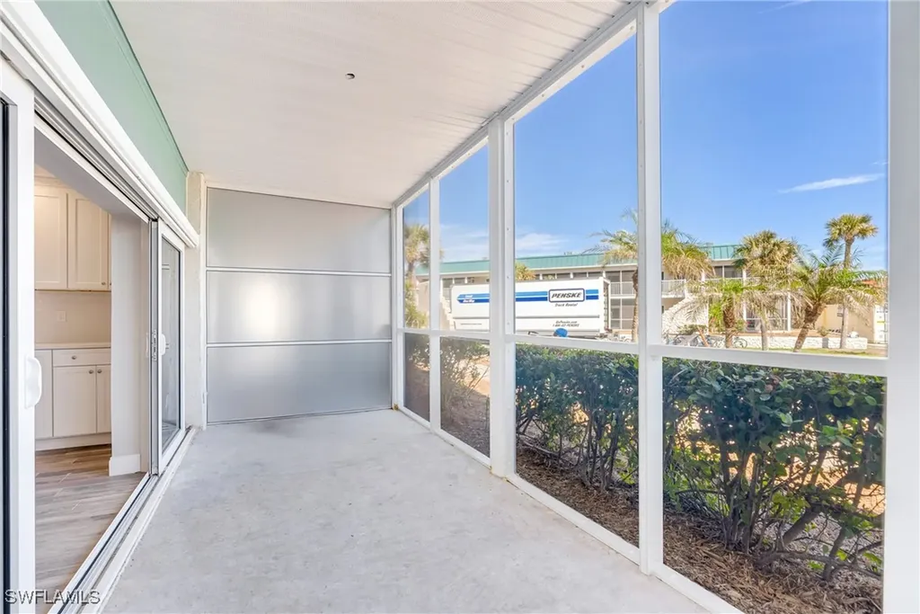 827 E Gulf Drive Sanibel FL 33957