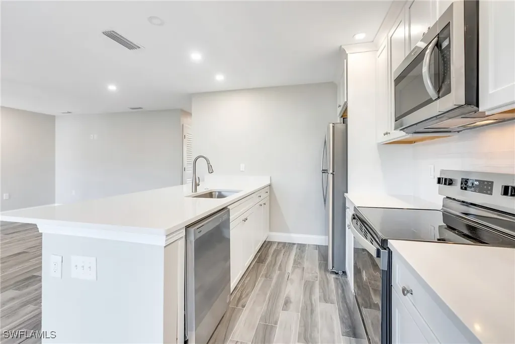 827 E Gulf Drive Sanibel FL 33957