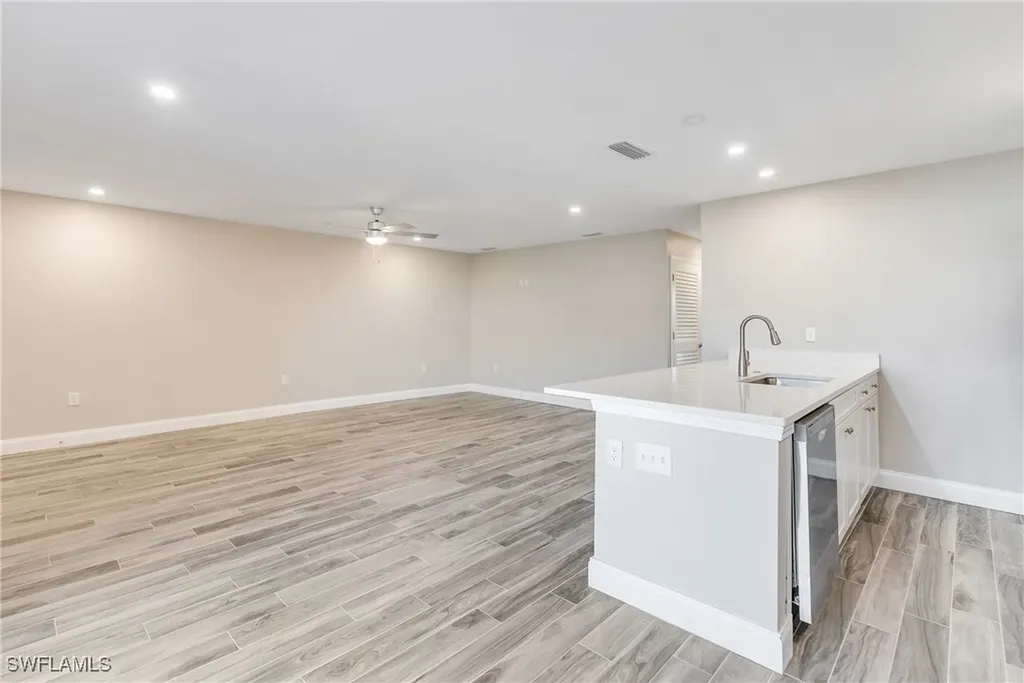 827 E Gulf Drive Sanibel FL 33957