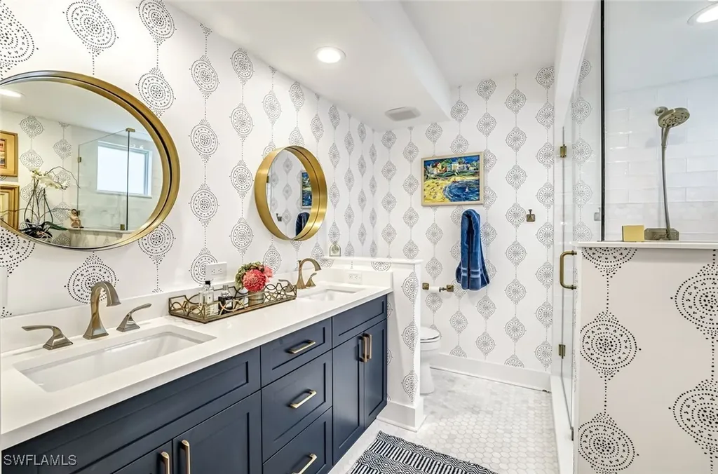 5801 Glencove Drive Naples FL 34108