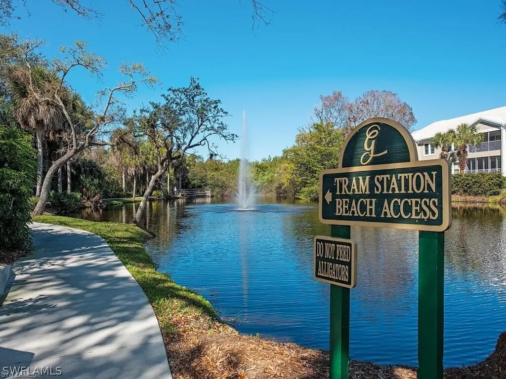 5801 Glencove Drive Naples FL 34108