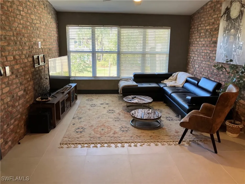 4180 Looking Glass Lane Naples FL 34112