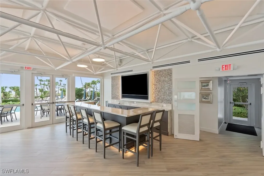 4251 Gulf Shore Boulevard N Naples FL 34103