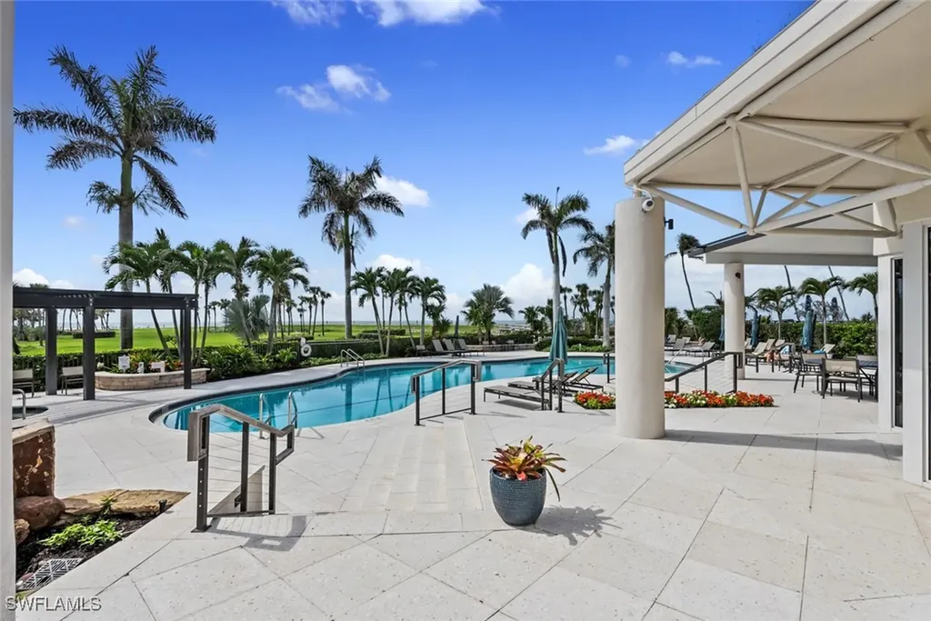 4251 Gulf Shore Boulevard N Naples FL 34103