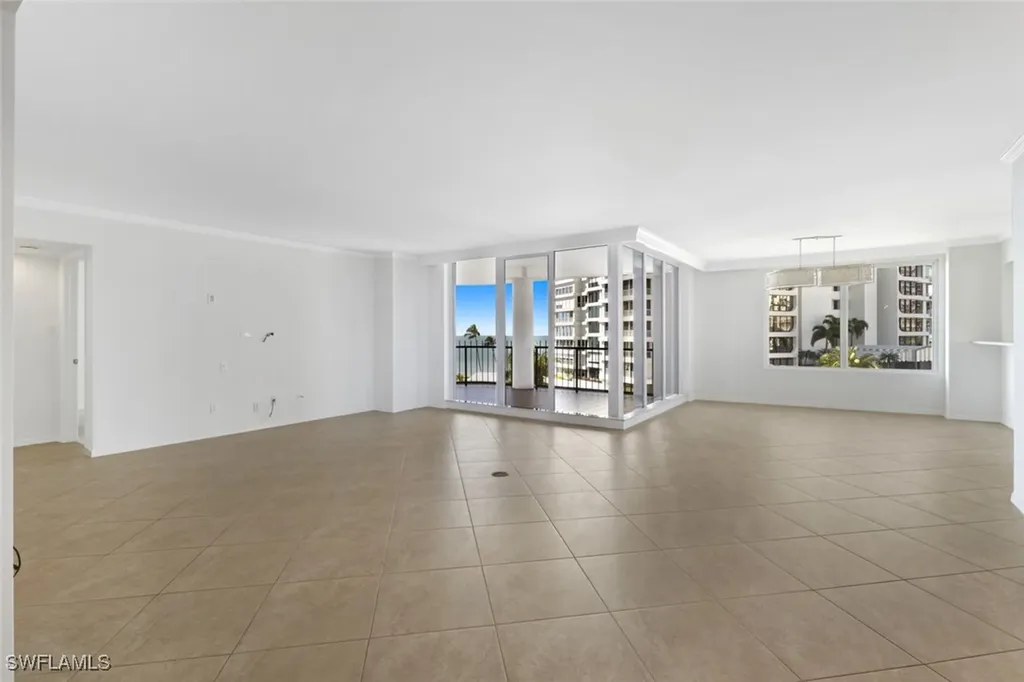 4251 Gulf Shore Boulevard N Naples FL 34103