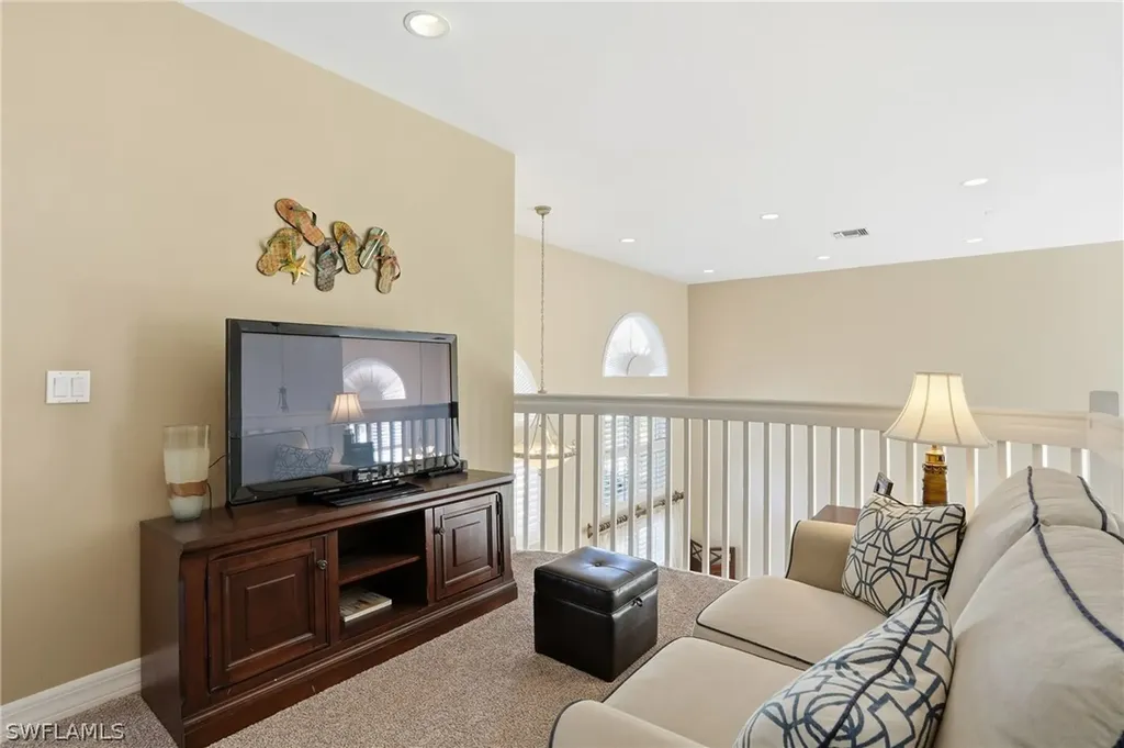 1870 Ivory Cane Point Naples FL 34119