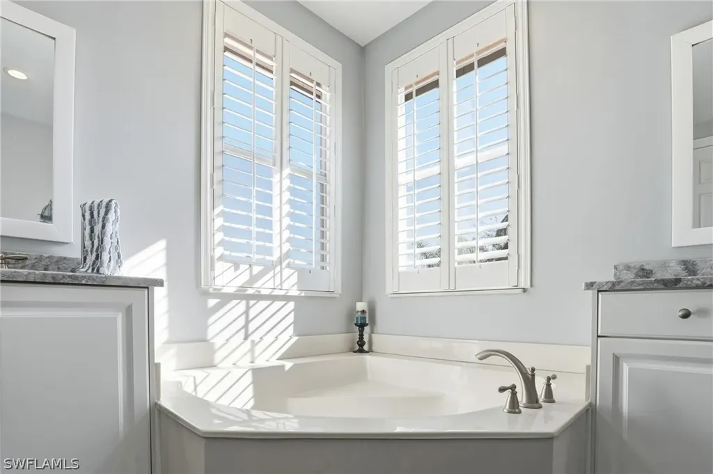 1870 Ivory Cane Point Naples FL 34119