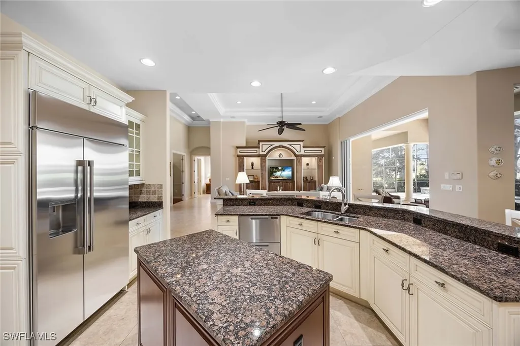 9030 Shenendoah Circle Naples FL 34113