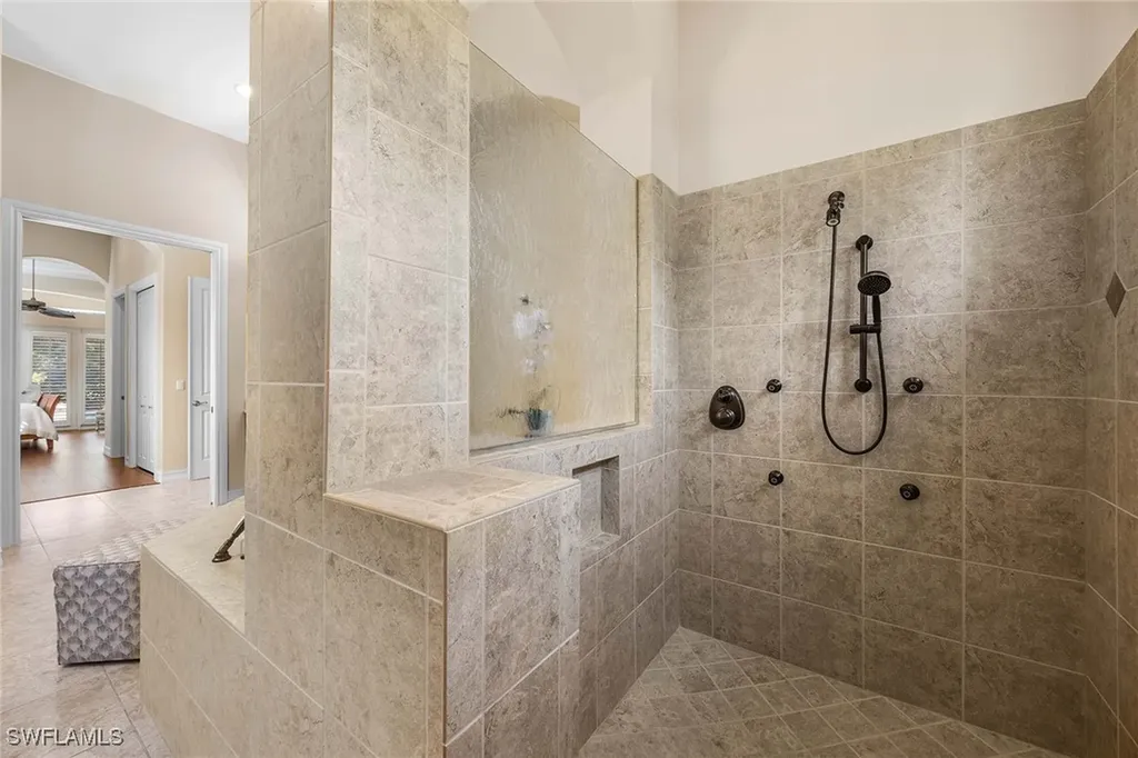 9030 Shenendoah Circle Naples FL 34113