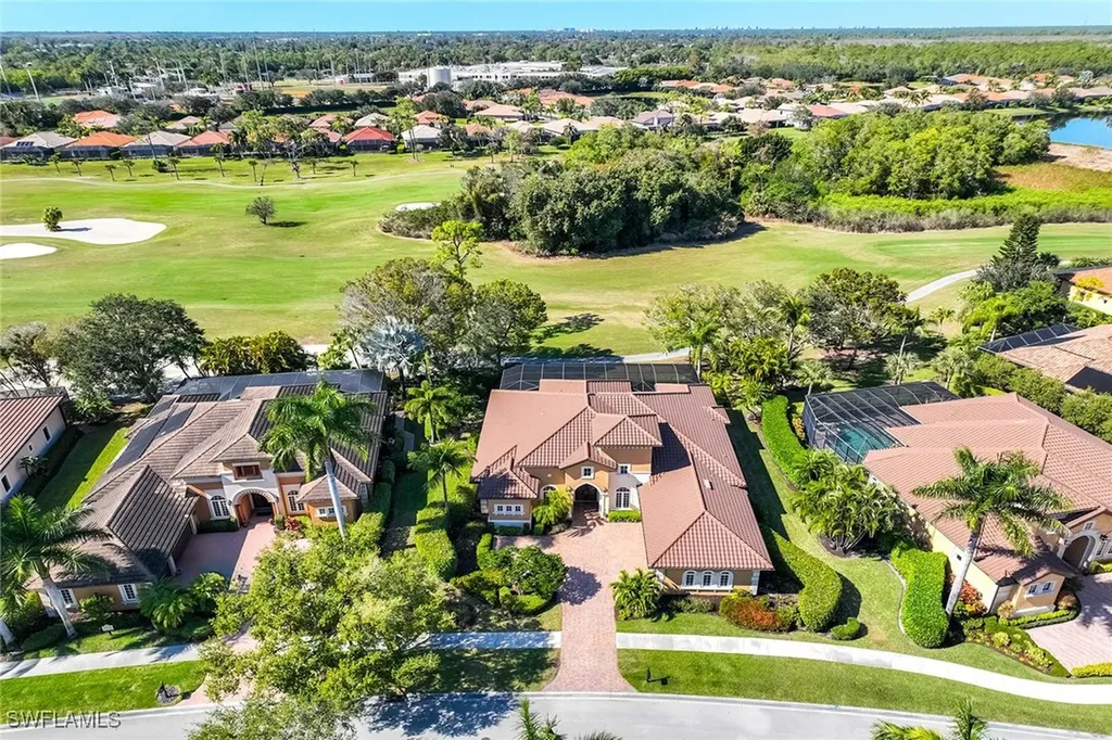 9030 Shenendoah Circle Naples FL 34113