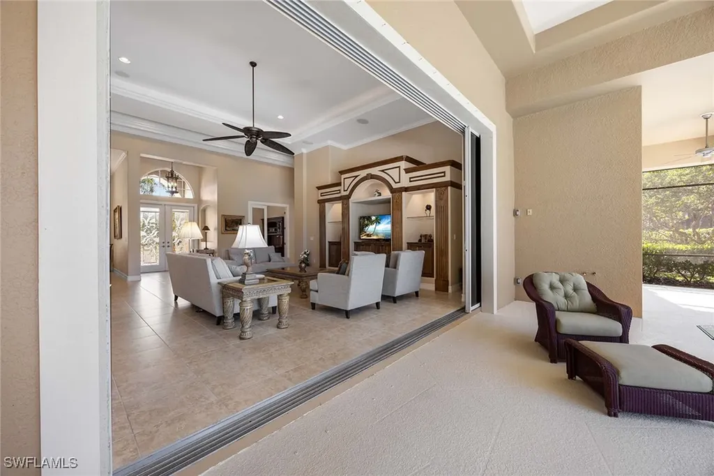 9030 Shenendoah Circle Naples FL 34113