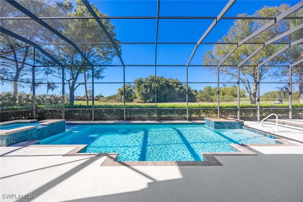 9030 Shenendoah Circle Naples FL 34113