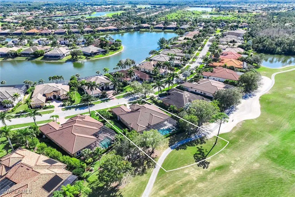 9030 Shenendoah Circle Naples FL 34113