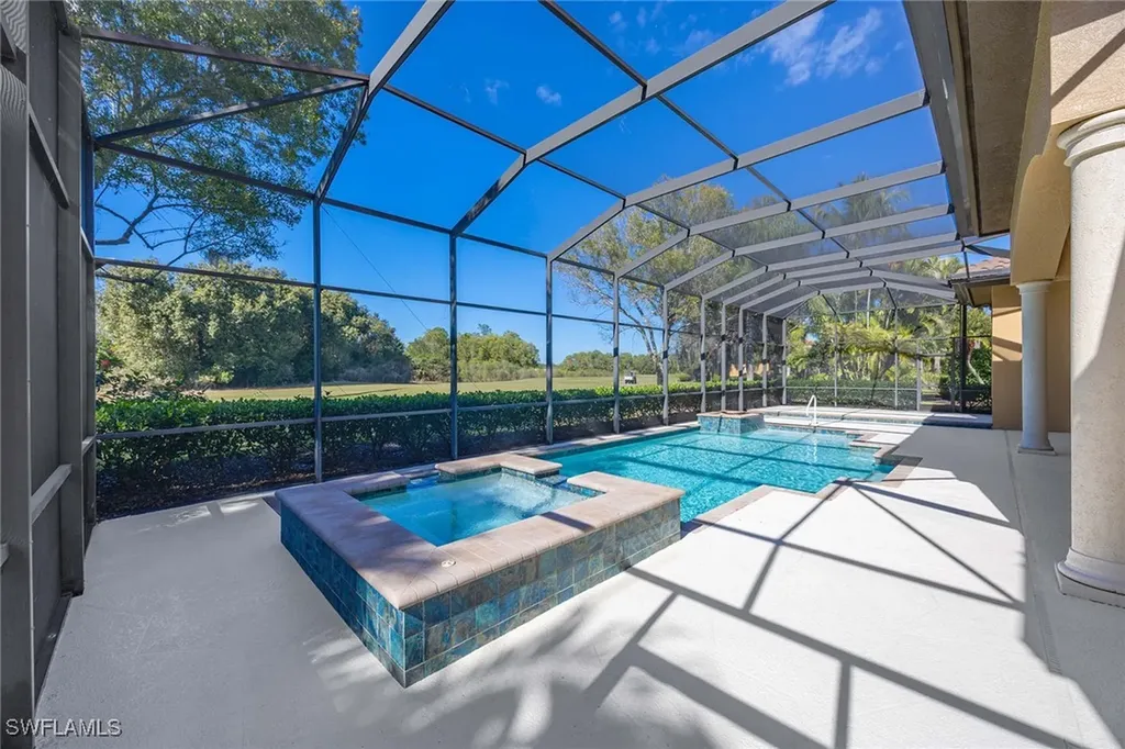 9030 Shenendoah Circle Naples FL 34113