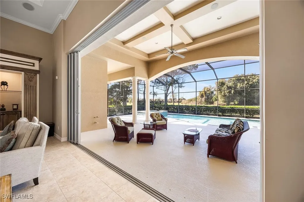 9030 Shenendoah Circle Naples FL 34113