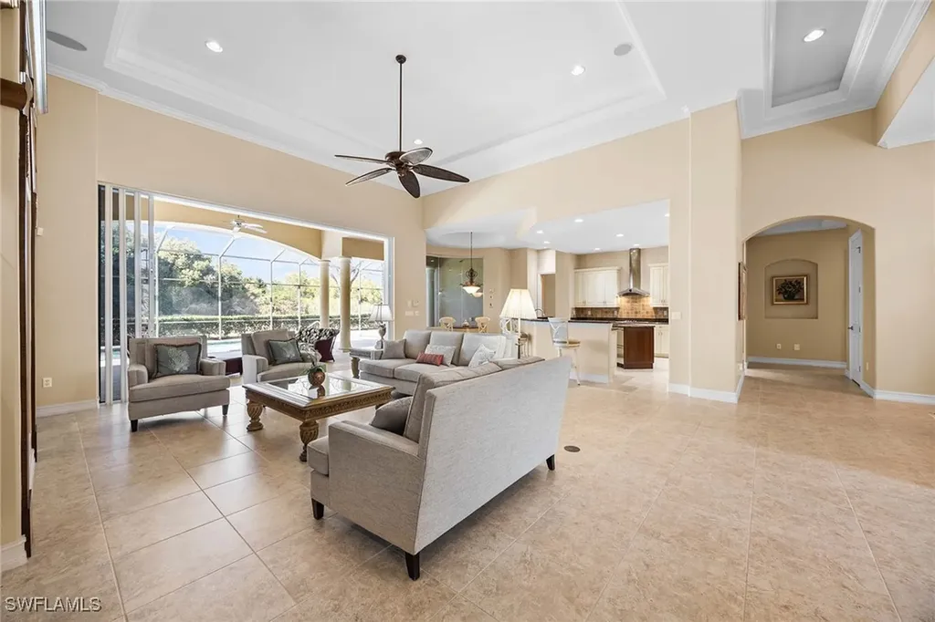 9030 Shenendoah Circle Naples FL 34113