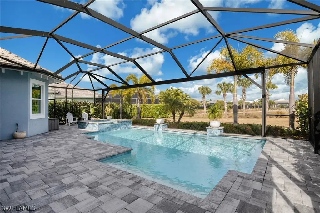 6004 Lucaya Way Naples FL 34113