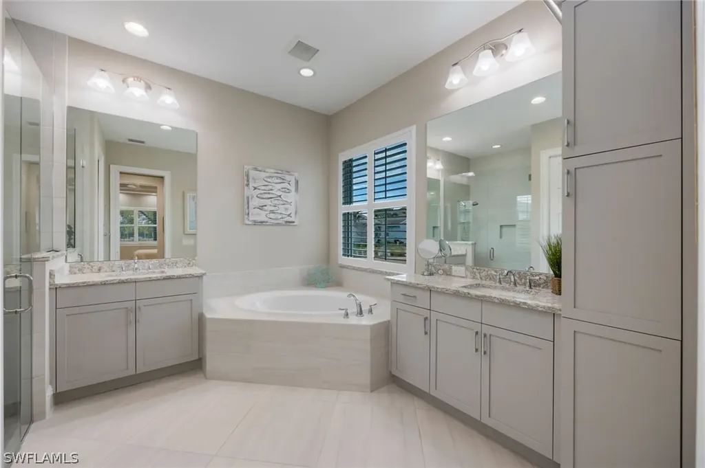 6004 Lucaya Way Naples FL 34113