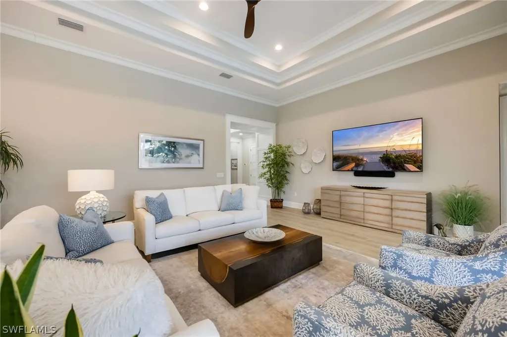 6004 Lucaya Way Naples FL 34113