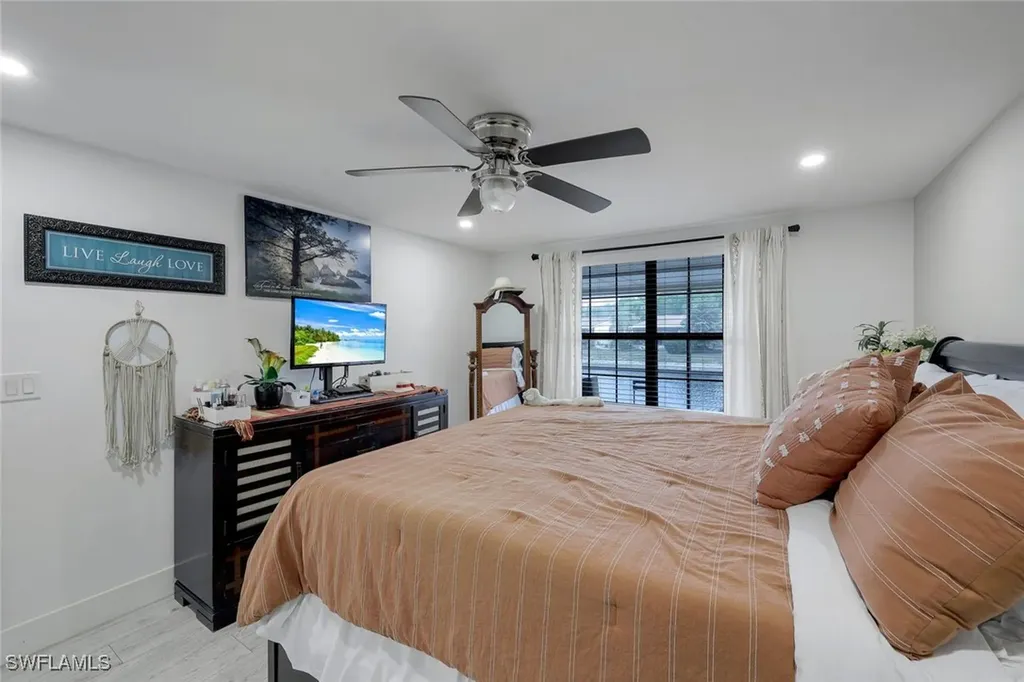 5229 Treetops Drive Naples FL 34113