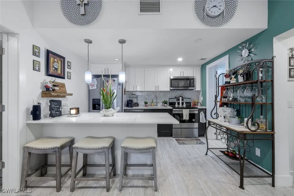 5229 Treetops Drive Naples FL 34113