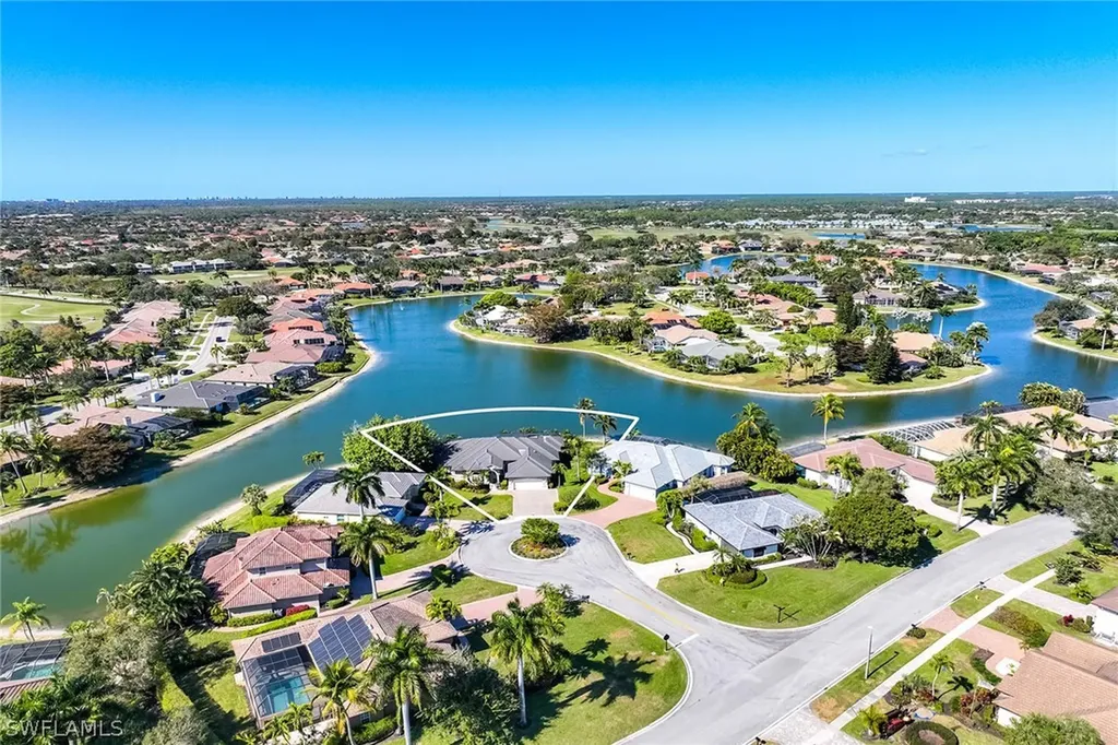 8985 Star Tulip Court Naples FL 34113