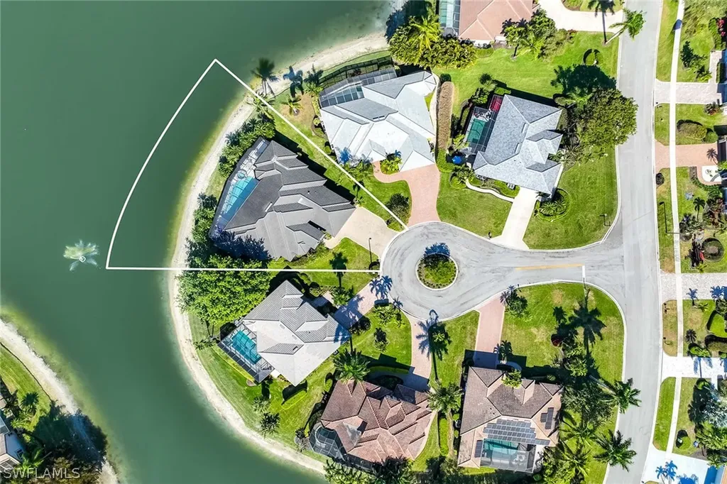 8985 Star Tulip Court Naples FL 34113