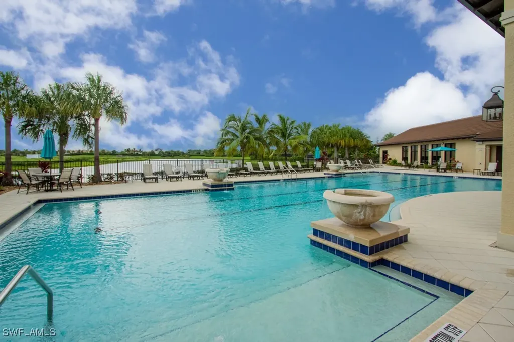 1869 Mustique Street Naples FL 34120