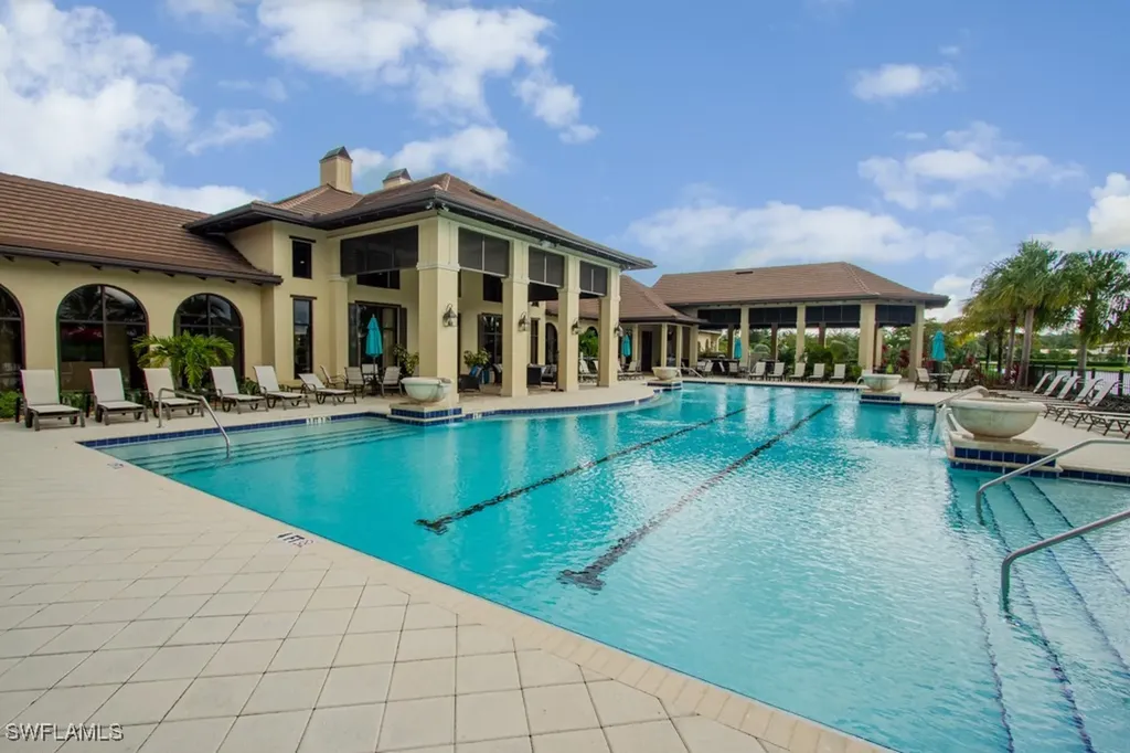 1869 Mustique Street Naples FL 34120