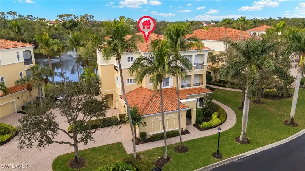 2621 Estrella Court Naples FL 34109