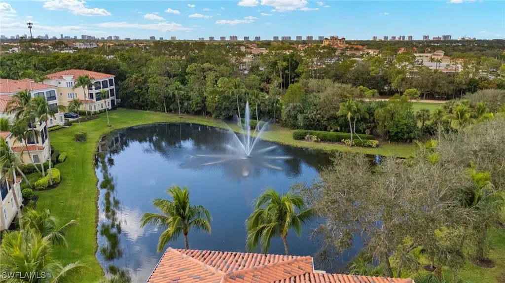 2621 Estrella Court Naples FL 34109