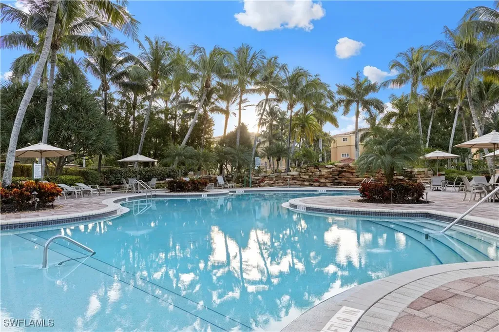 2621 Estrella Court Naples FL 34109