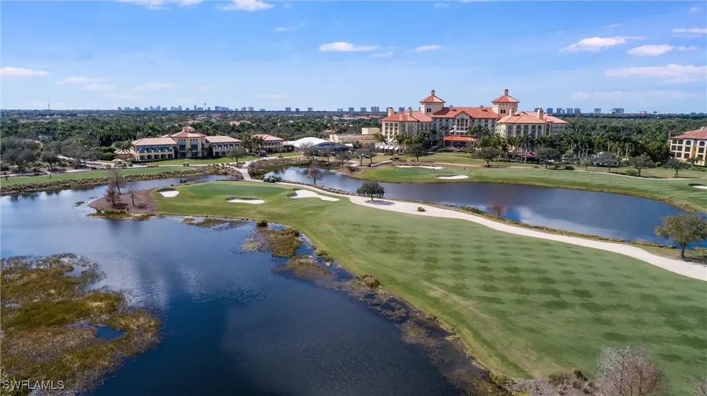 2621 Estrella Court Naples FL 34109