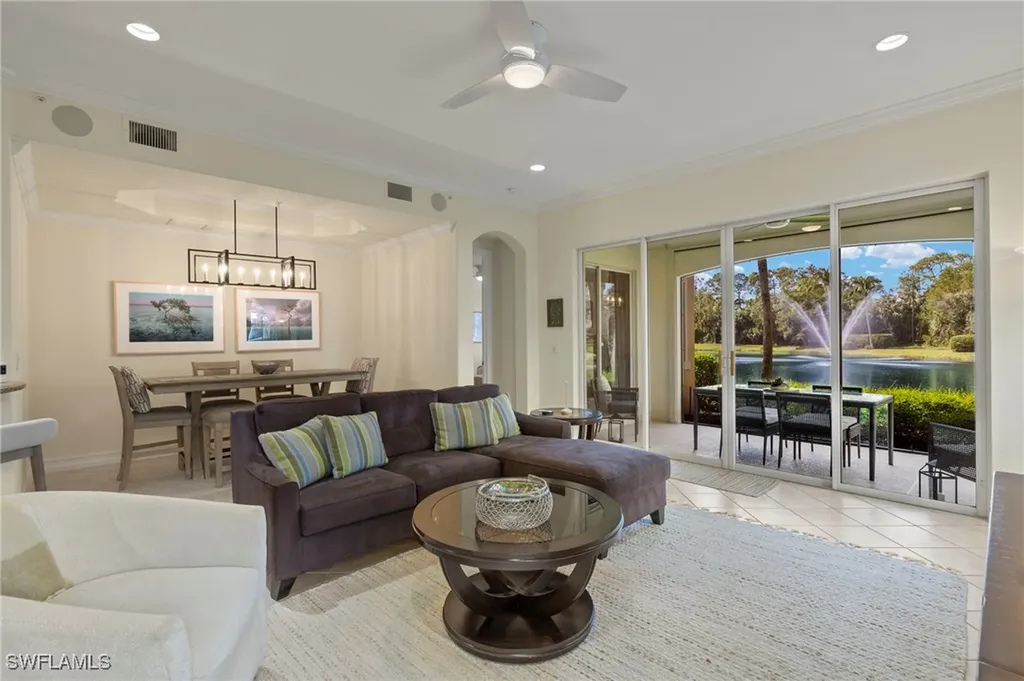 2621 Estrella Court Naples FL 34109