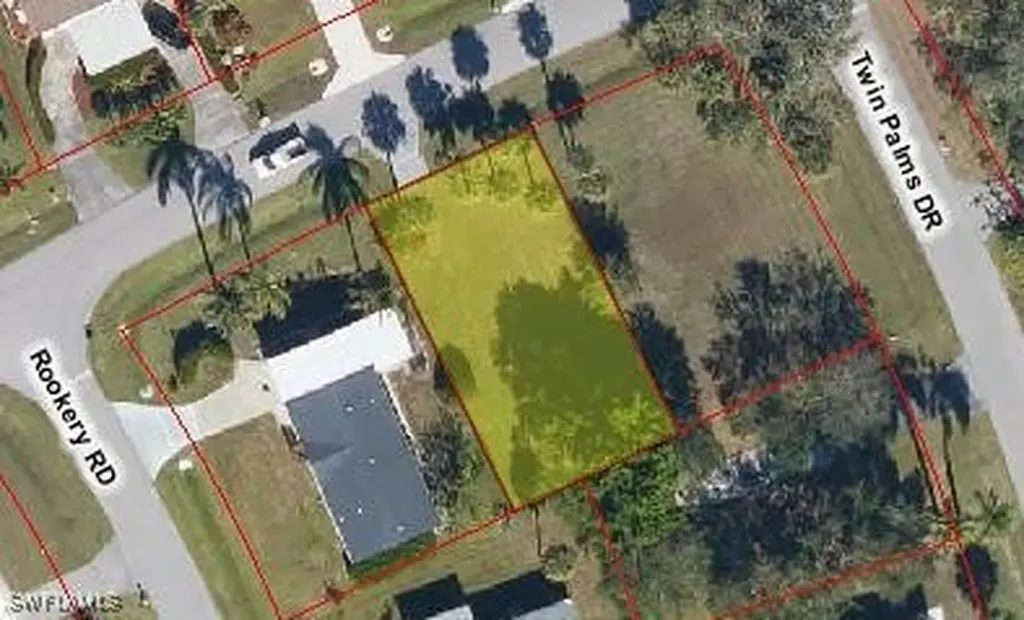 165 Riverwood Road Naples FL 34114