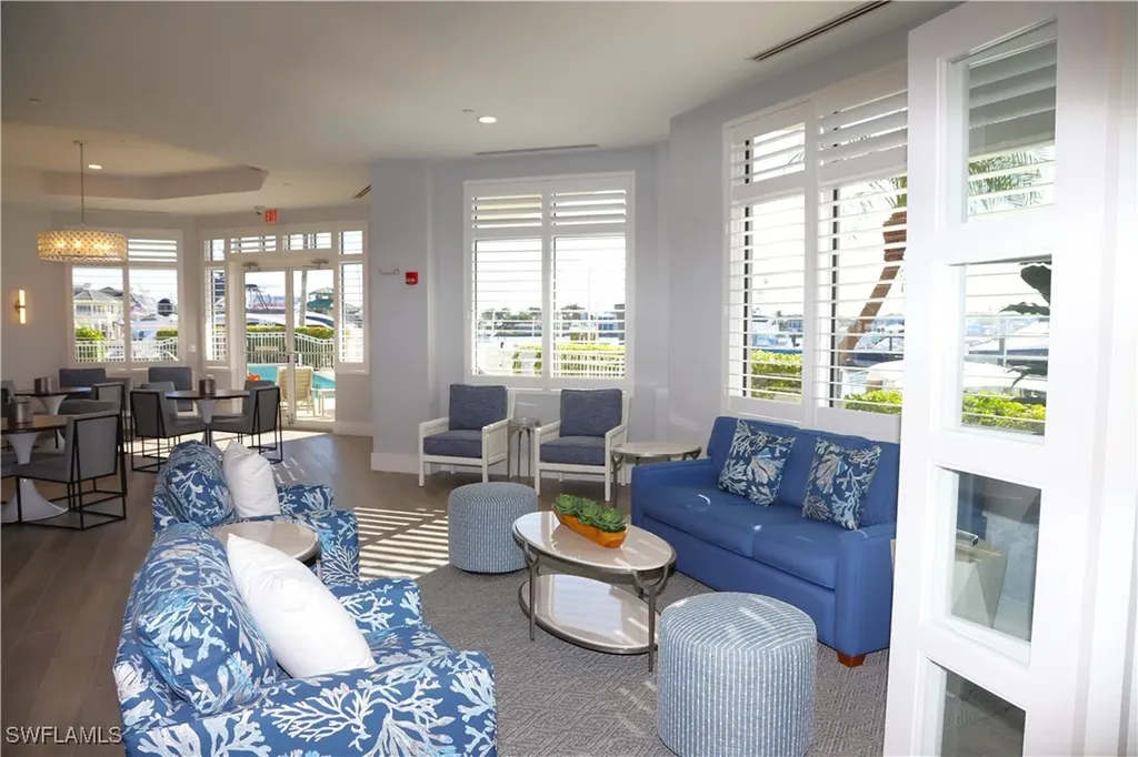 909 10th Street S Naples FL 34102