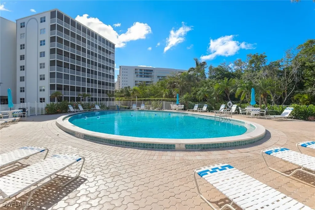 3 Bluebill Avenue Naples FL 34108