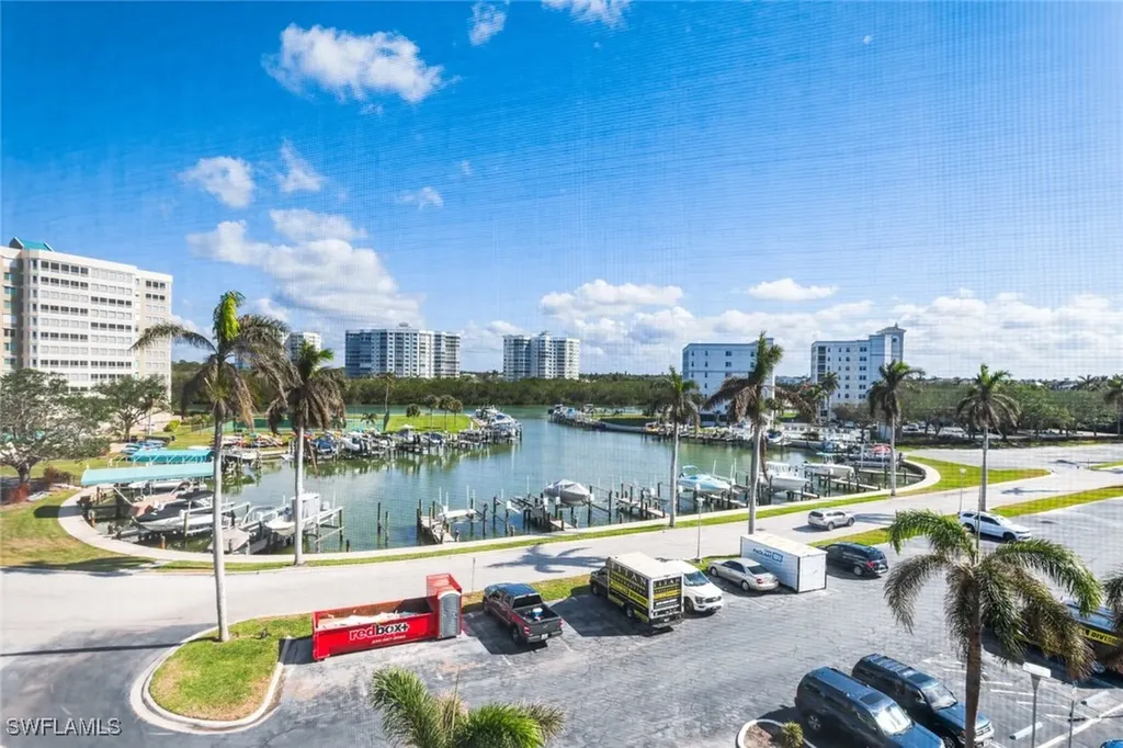 3 Bluebill Avenue Naples FL 34108