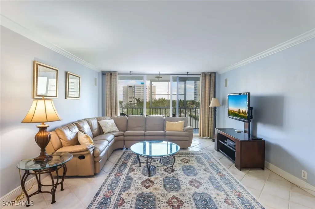 3 Bluebill Avenue Naples FL 34108