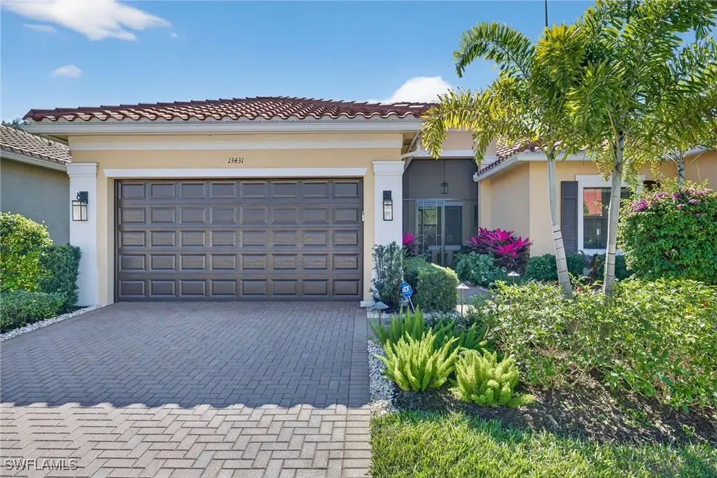 13431 Silktail Drive Naples FL 34109