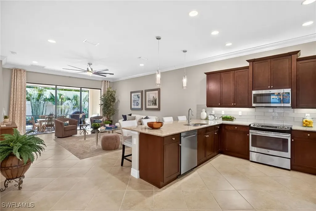 13431 Silktail Drive Naples FL 34109