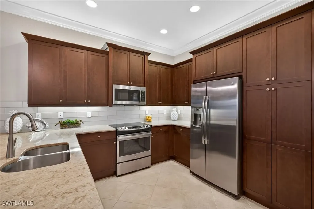 13431 Silktail Drive Naples FL 34109